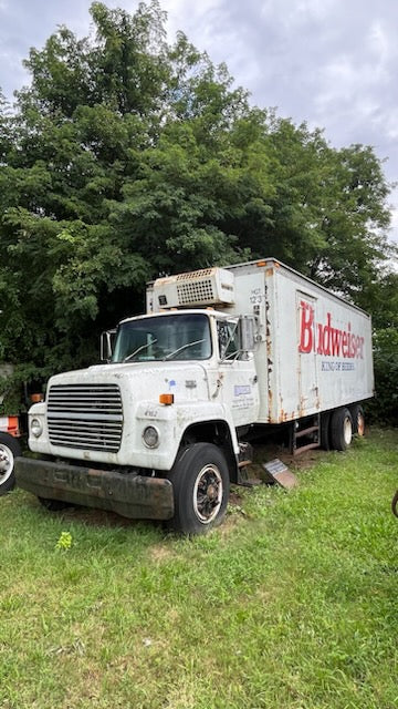 1989 Ford L9000 and Miller Welder